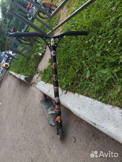 Самокат трюковой