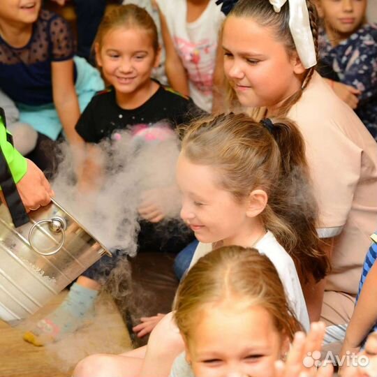 Аниматор, шоу программы, игра в кальмара