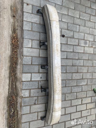 Усилитель бампера переднего Toyota LC Prato 150