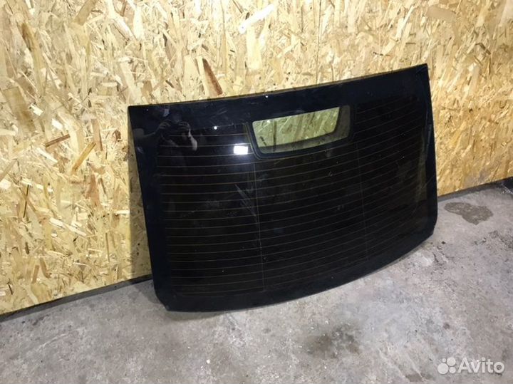 Стекло заднее заднее Opel Astra J седан 1.6 2014