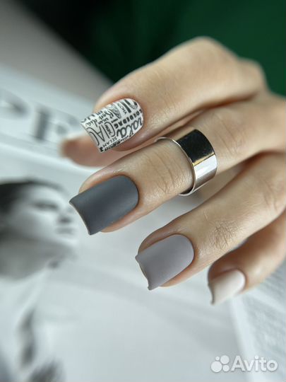 Маникюр с покрытием 