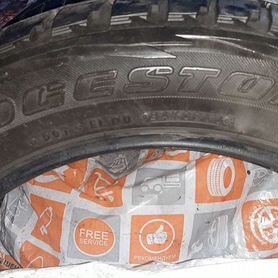 Bridgestone Blizzak LT 265/50 R19 110R