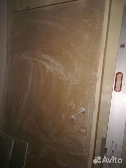 Дверь входная от застройщика
