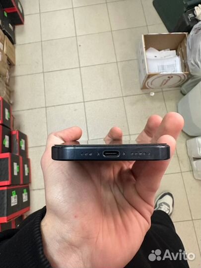 iPhone 15 Pro, 256 ГБ