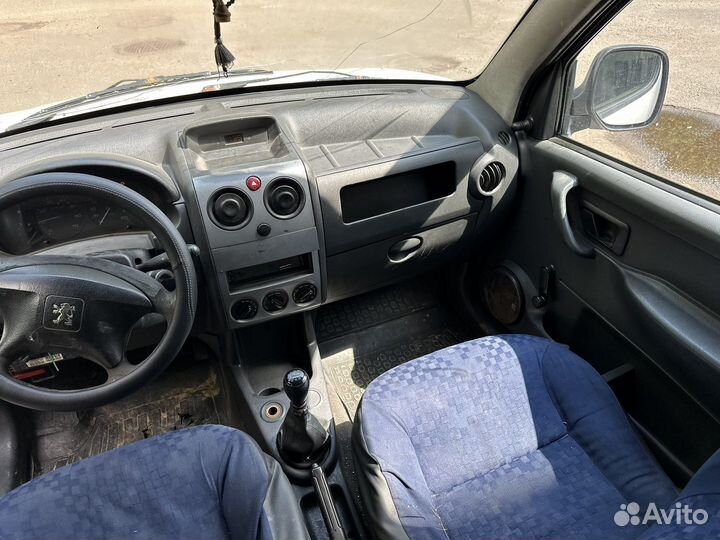 Peugeot Partner 1.4 МТ, 2011, 299 999 км