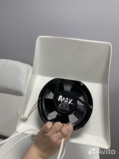 Вытяжка для педикюра