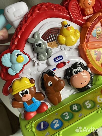 Музыкальная игрушка от Chicco