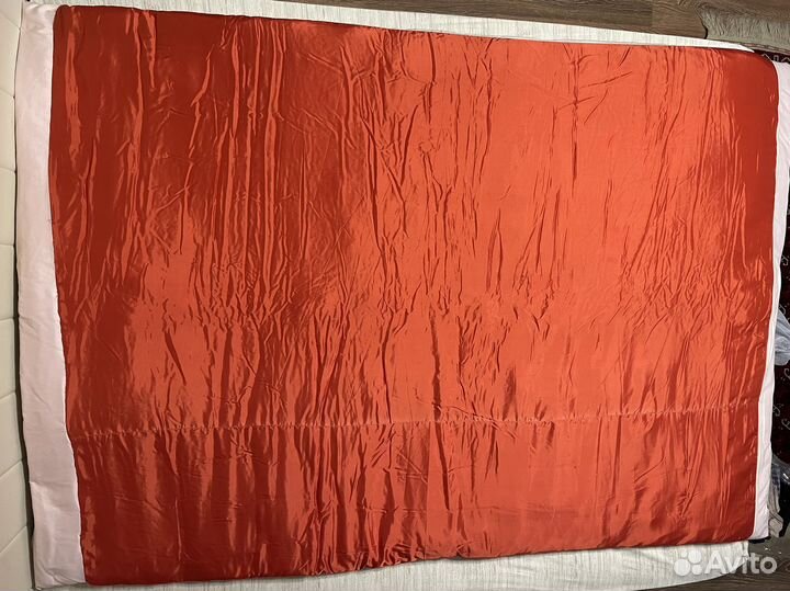 Стеганное одеяло из верблюжей шерсти