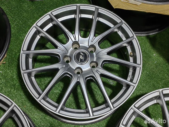 R-17 Manaray (5x112; Et 48; 7j)