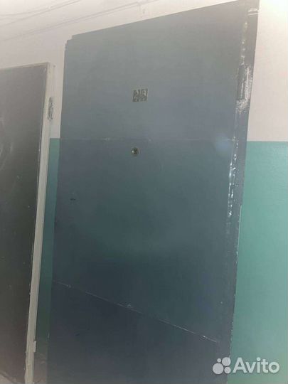 Дверь входная металлическая