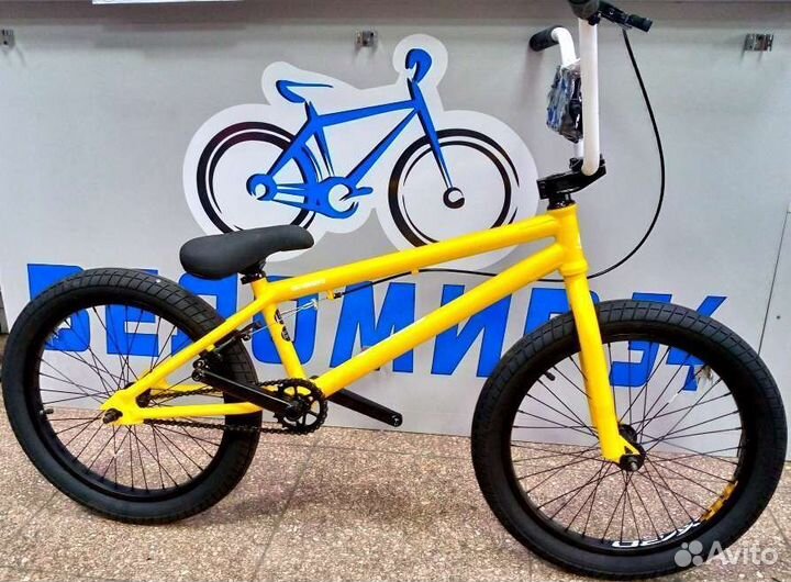 Велосипед BMX Stels Saber V020 желтый