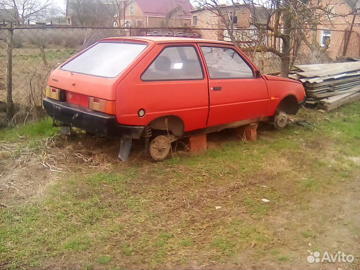 Запчасти на Таврию