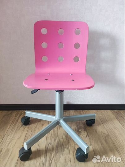 Стул детский на колесах для письменного стола икеа
