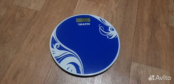 Весы напольные электронные Marta