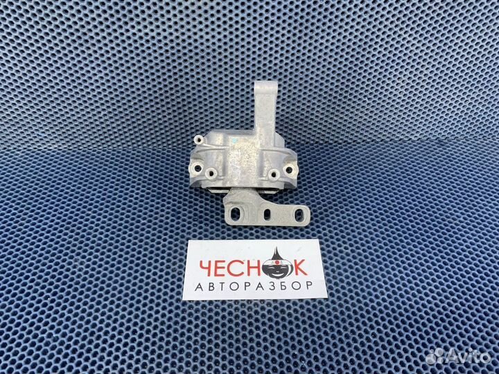 Опора двигателя правая VW Tiguan NF 2006-2017