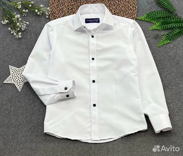 Рубашки школьные новые