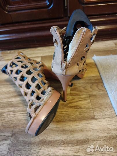 Босоножки женские 37 размер
