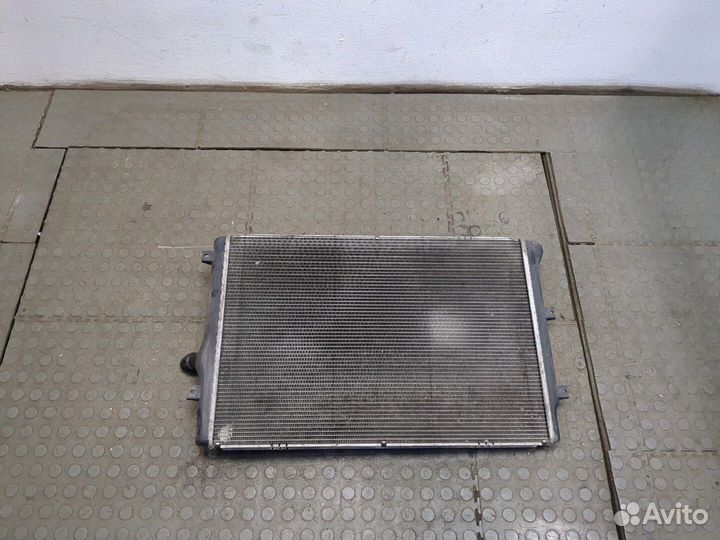 Радиатор охлаждения двигателя Volkswagen Passat 7 Европа