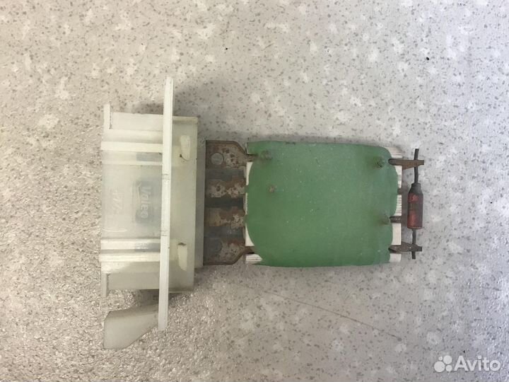 Резистор отопителя Renault Logan II 2014