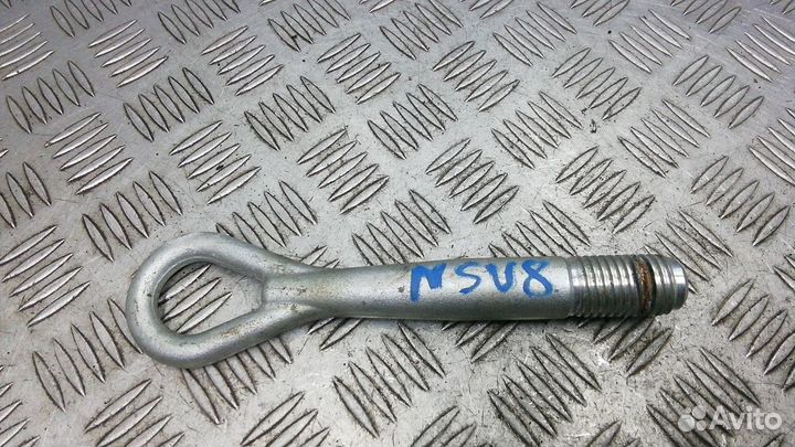 Крюк буксировочный на Nissan X-trail T31