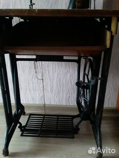 Машинка швейная ножная Подольск