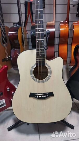 Акустическая гитара, с вырезом 41