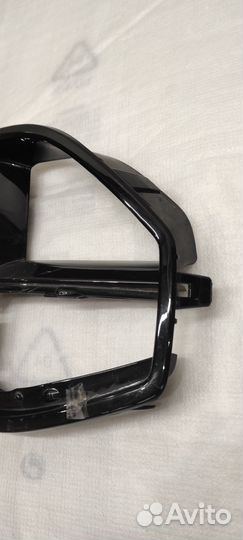 Накладка переднего бампера правая BMW X5 G05