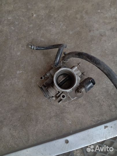 Дросельная заслонка