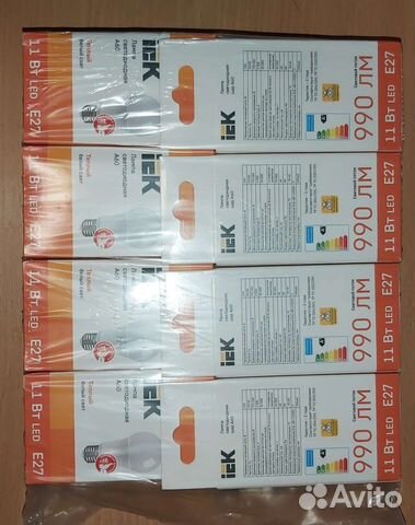 Светодиодная лампочка IEK 11Вт E27 (теплый свет)