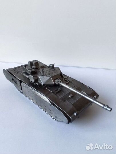Модель танка Армата Т-14 в масштабе 1/72