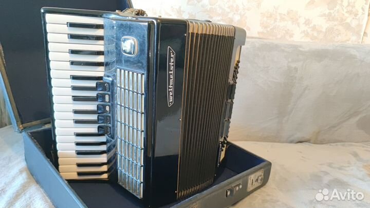 Аккордеон Weltmeister Stella 3/4