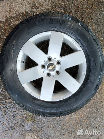 Michelin Latitude X-Ice 225/50 R17