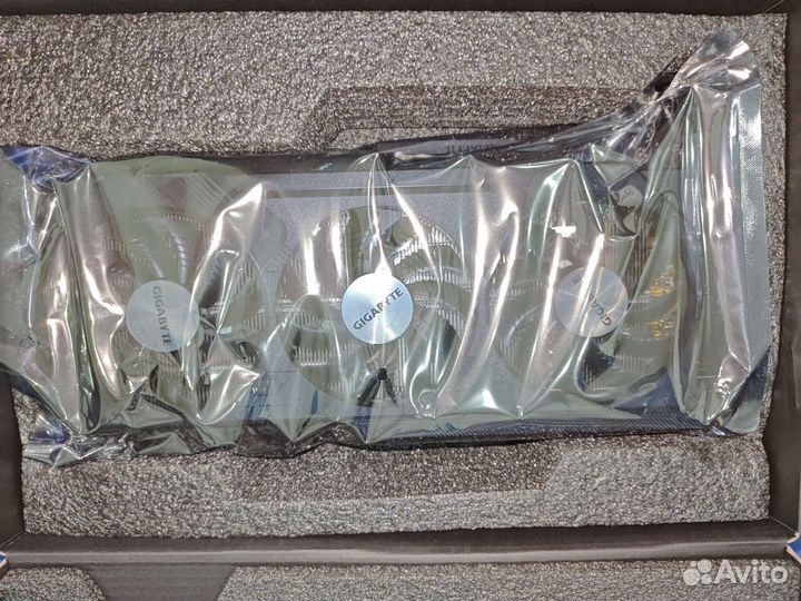 Rtx 4070 gigabyte 12gb. днс новая