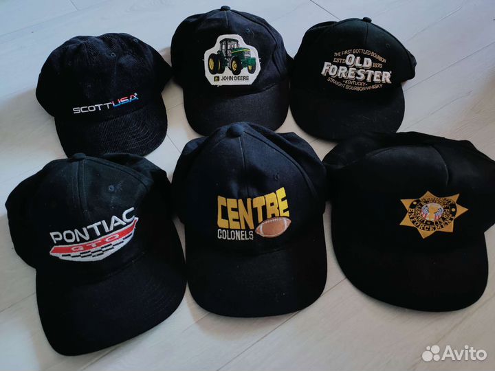 US caps/truckers black