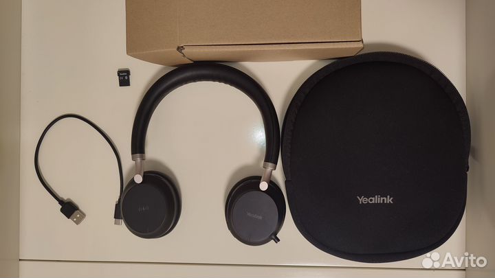 Беспроводная гарнитура Yealink BH72 UC Black USB-A