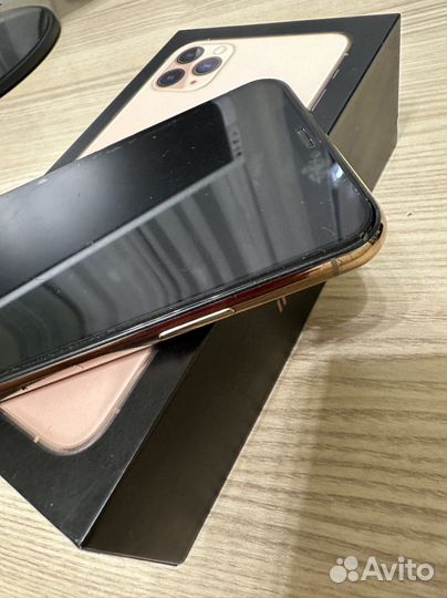 iPhone 11 pro max 64gb Gold