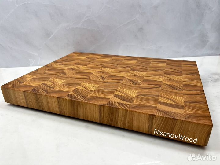 Торцевая разделочная доска из ясеня
