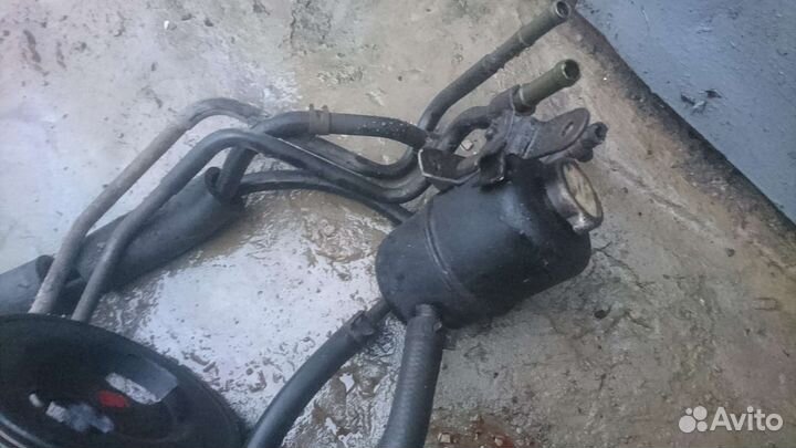 Гидроулилитель руля с бочком Mitsubishi Libero 1,8