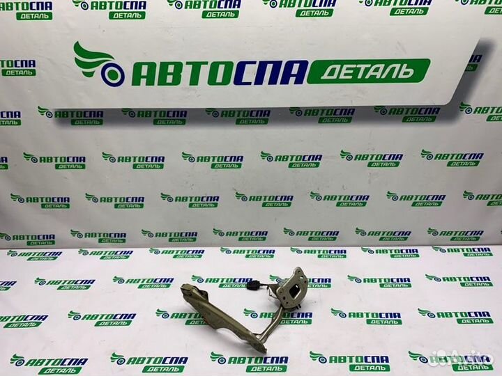 Лонжерон кузова передний левый Skoda Octavia седан