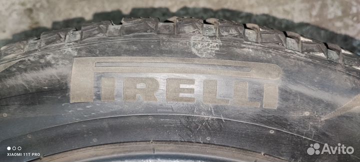 Pirelli Scorpion Ice Zero 2 275/50 R21 113H