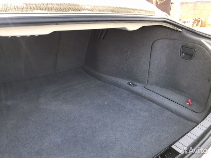 Комплект обшивки багажника BMW E65/66