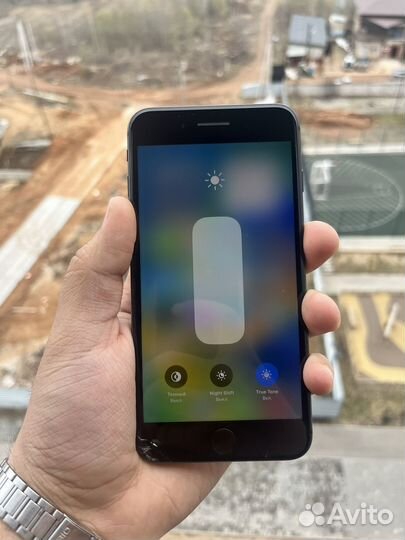 iPhone 8 Plus, 64 ГБ