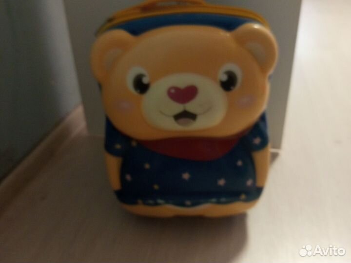 Детский чемодан