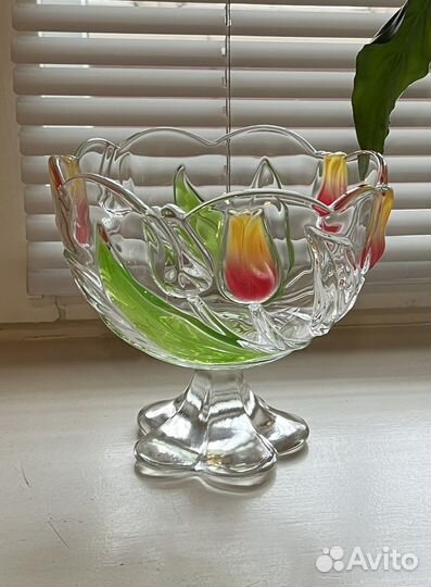 Новый салатник/ваза для фруктов на ножке, 20см