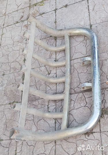 Кенгурятник стоял на Тойота рав4 2003 года