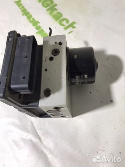 Блок abs volkswagen golf 4.1C0907379