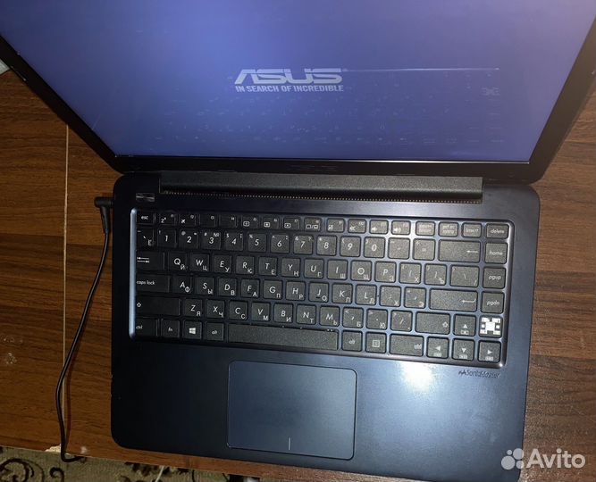 Ноутбук asus