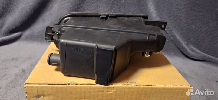 Фара противотуманная левая BMW E34