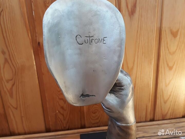 Бюст калекцеоный