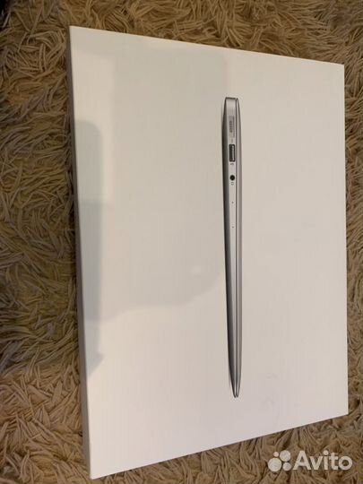 Коробка от Apple MacBook Air